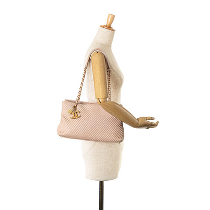 Chanel Large Chevron Calfskin Surpique Tote Pink