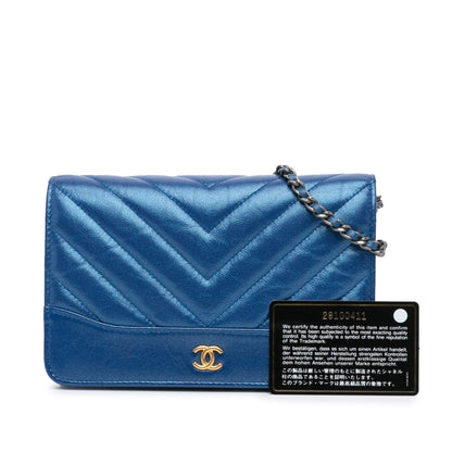 Chanel Chevron Aged Metallic Calfskin Gabrielle Wallet On Chain Blue