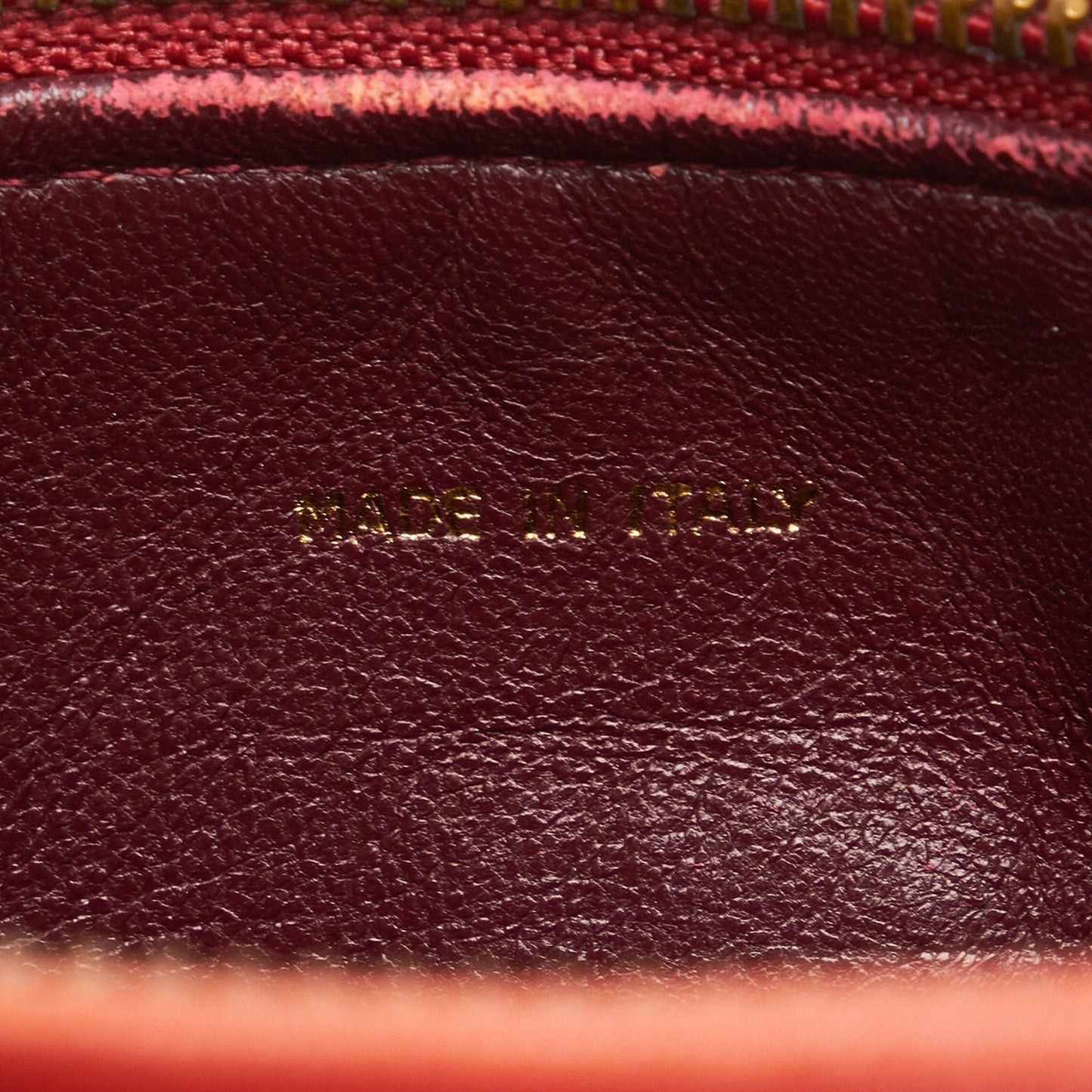 Chanel sac à bandoulière rond rouge matelassé à franges et pompons