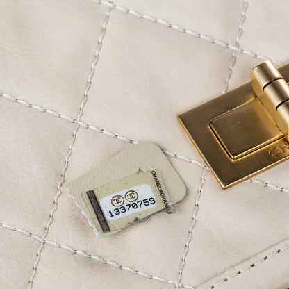 Chanel Natural Beauty Split Pocket White