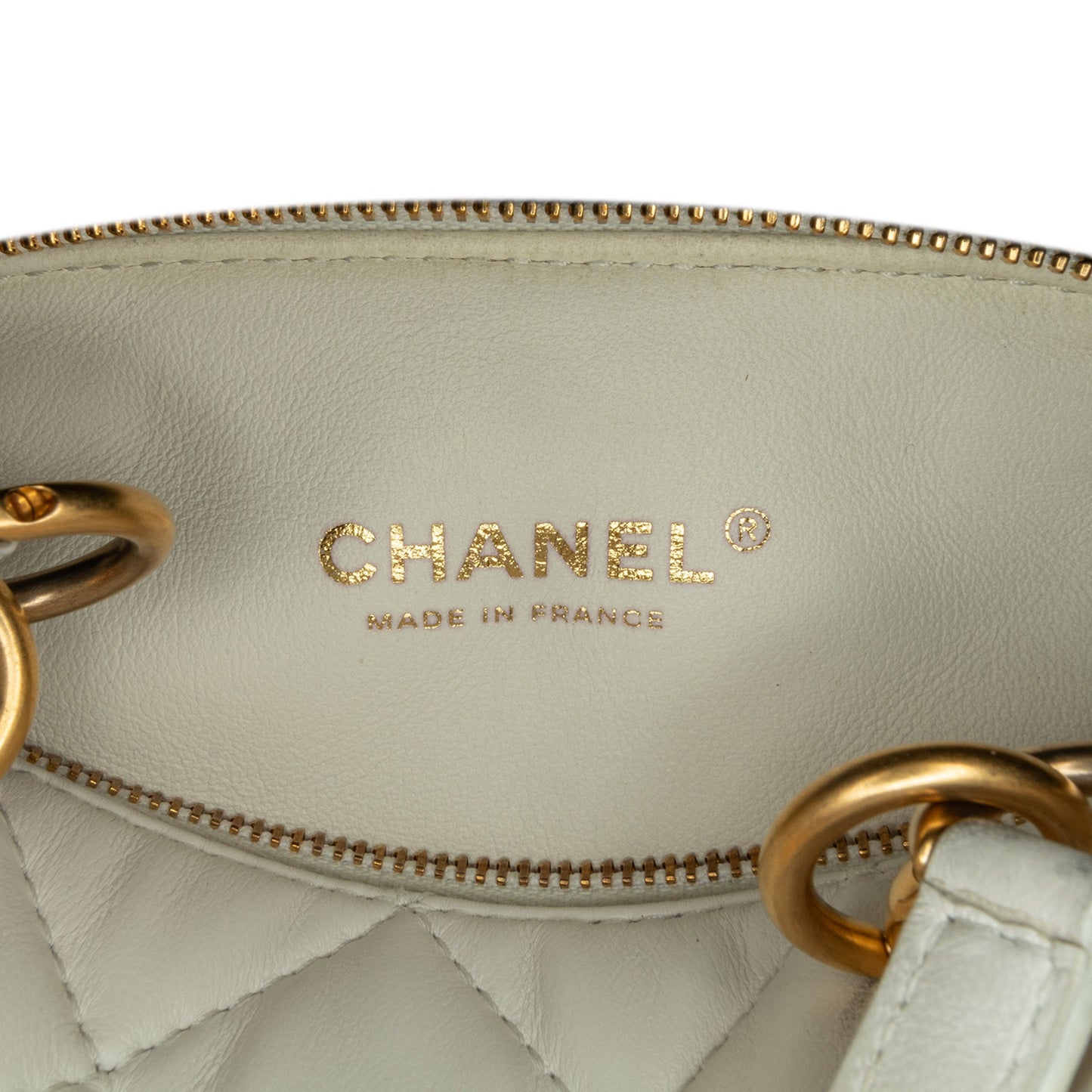 Chanel Métiers d'Art CC Quilted Lambskin Box with Top Handle Bag White
