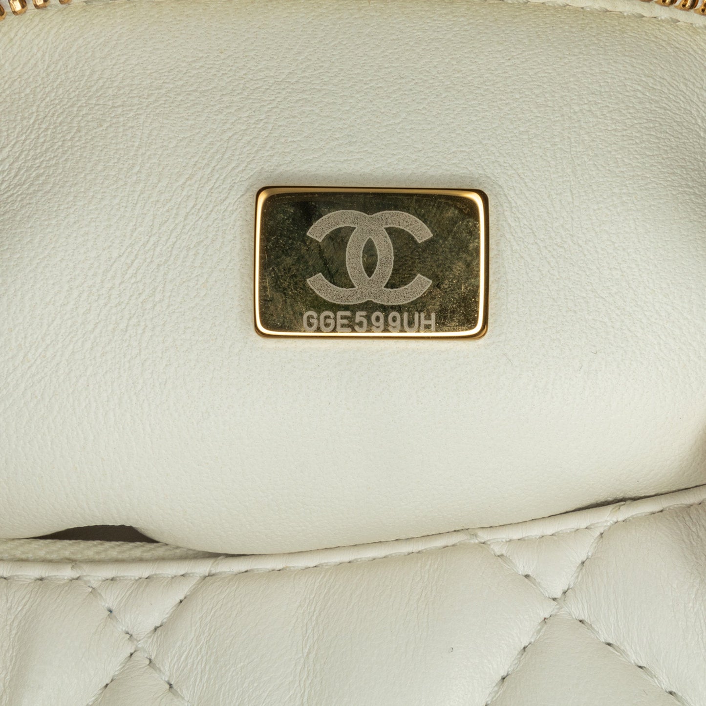 Chanel Métiers d'Art CC Quilted Lambskin Box with Top Handle Bag White