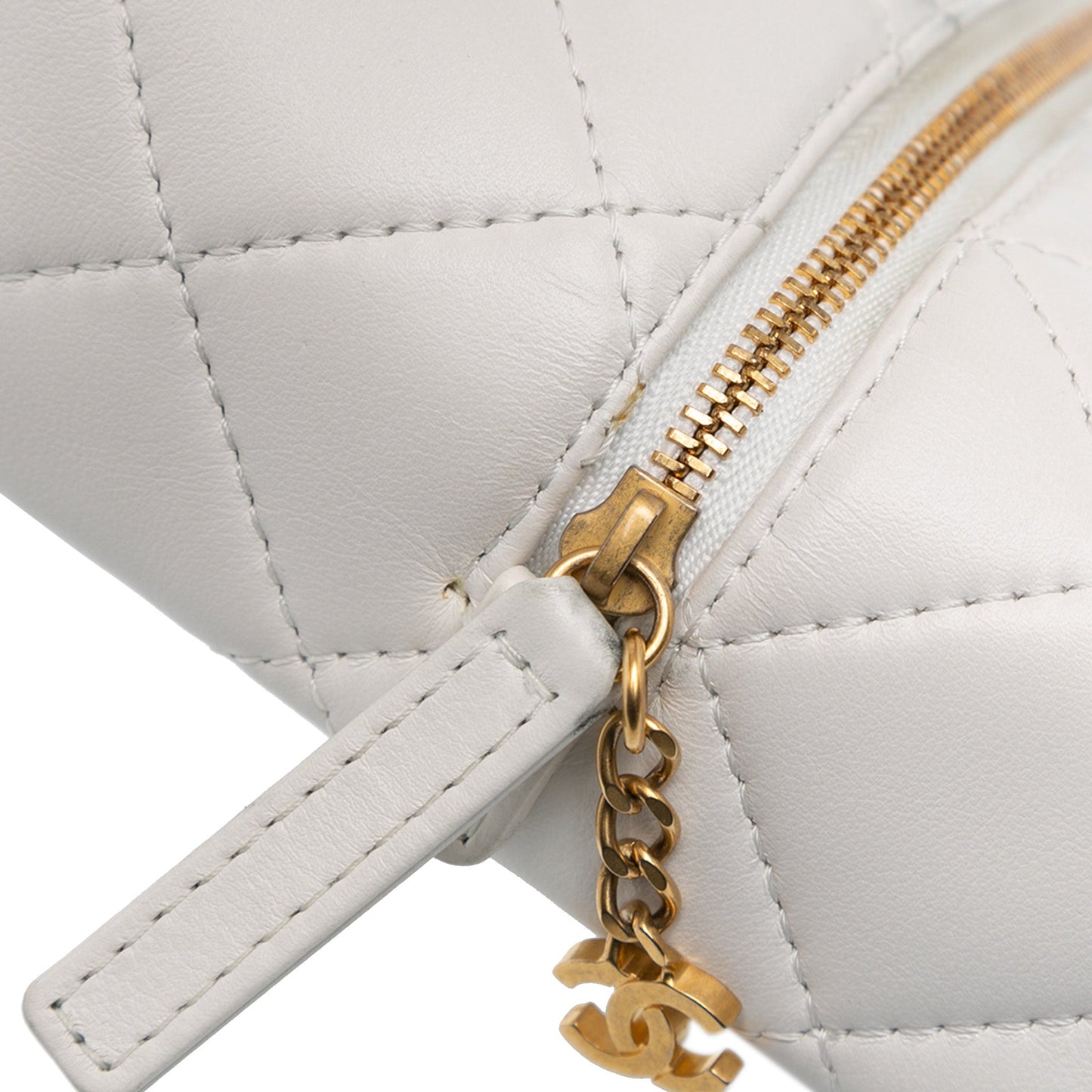 Chanel Métiers d'Art CC Quilted Lambskin Box with Top Handle Bag White