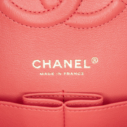 Chanel Medium Classic Chevron Lambskin Double Flap Red