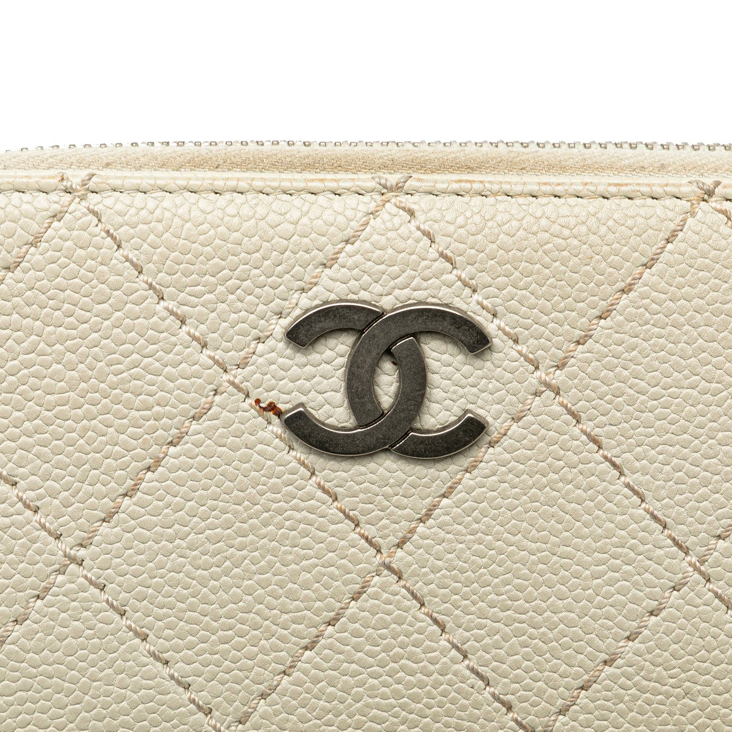 Chanel CC Quilted Caviar Zip Around Long Wallet White
