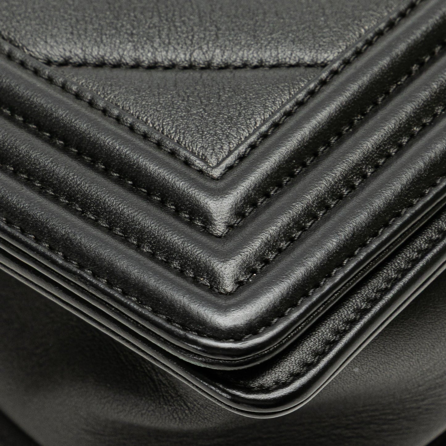 Chanel Old Medium Chevron Calfskin Boy Flap Black