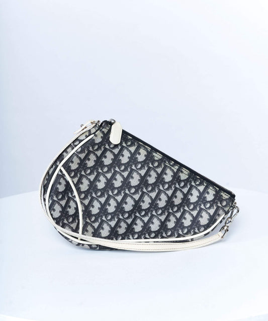 Chrisitian Dior saddle pochette MW1968